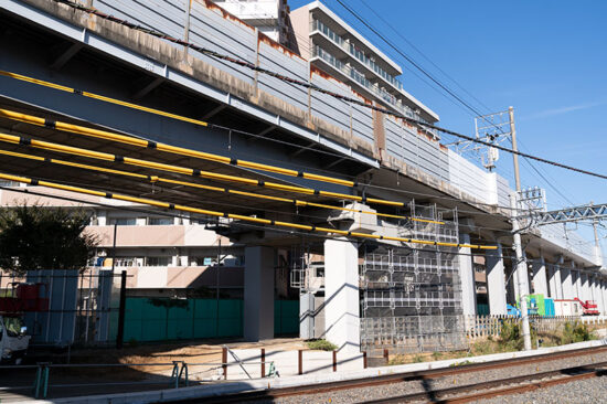 工事期間中の新京成線乗越橋りょう