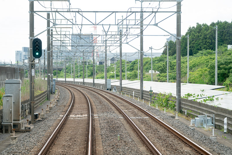 器具箱設置に向けた工事が始まった千葉ニュータウン中央・印西牧の原間(2024.05.26)