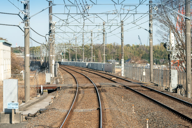 下り線の一号型ATS切替地点:小室駅終点方のXT内方(2025.03.14)