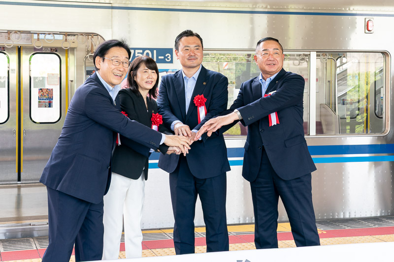 左から 田中市川市長，芝田鎌ケ谷市長，藤代印西市長，笠井白井市長